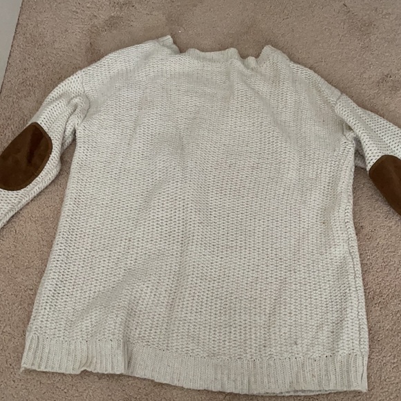 Urban Outfitters Sweater - Picture 4 of 4